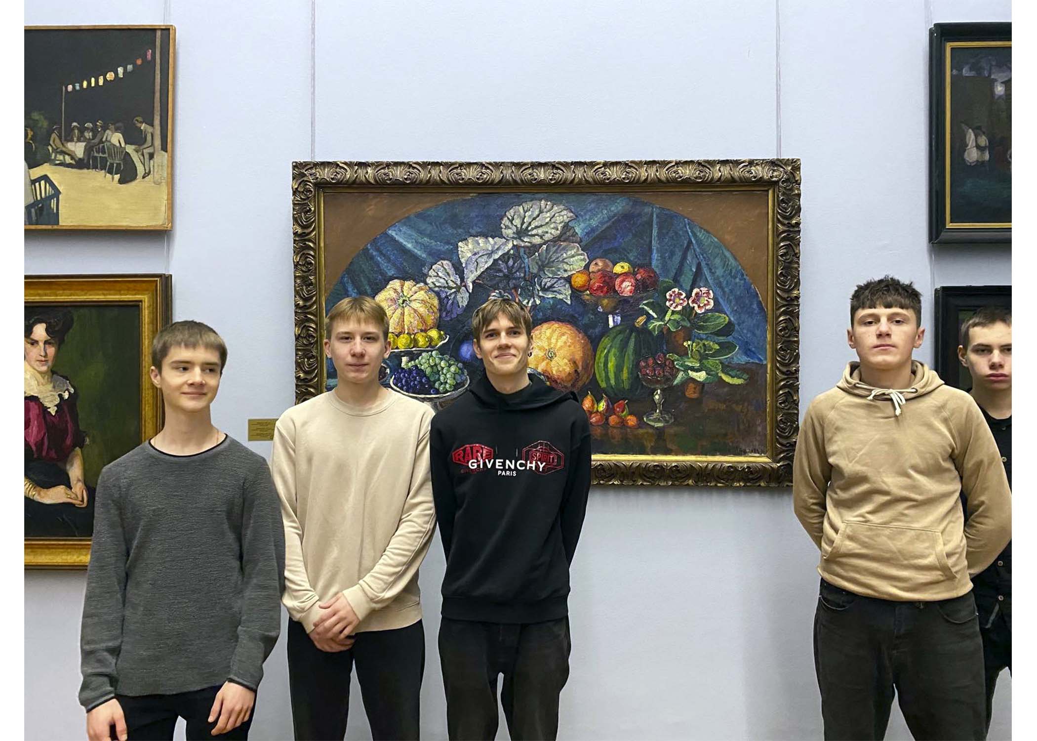 29 ноября учащиеся групп 34 и 35 посетили культурную площадку в сердце Минска, Национальный Художественный музей.