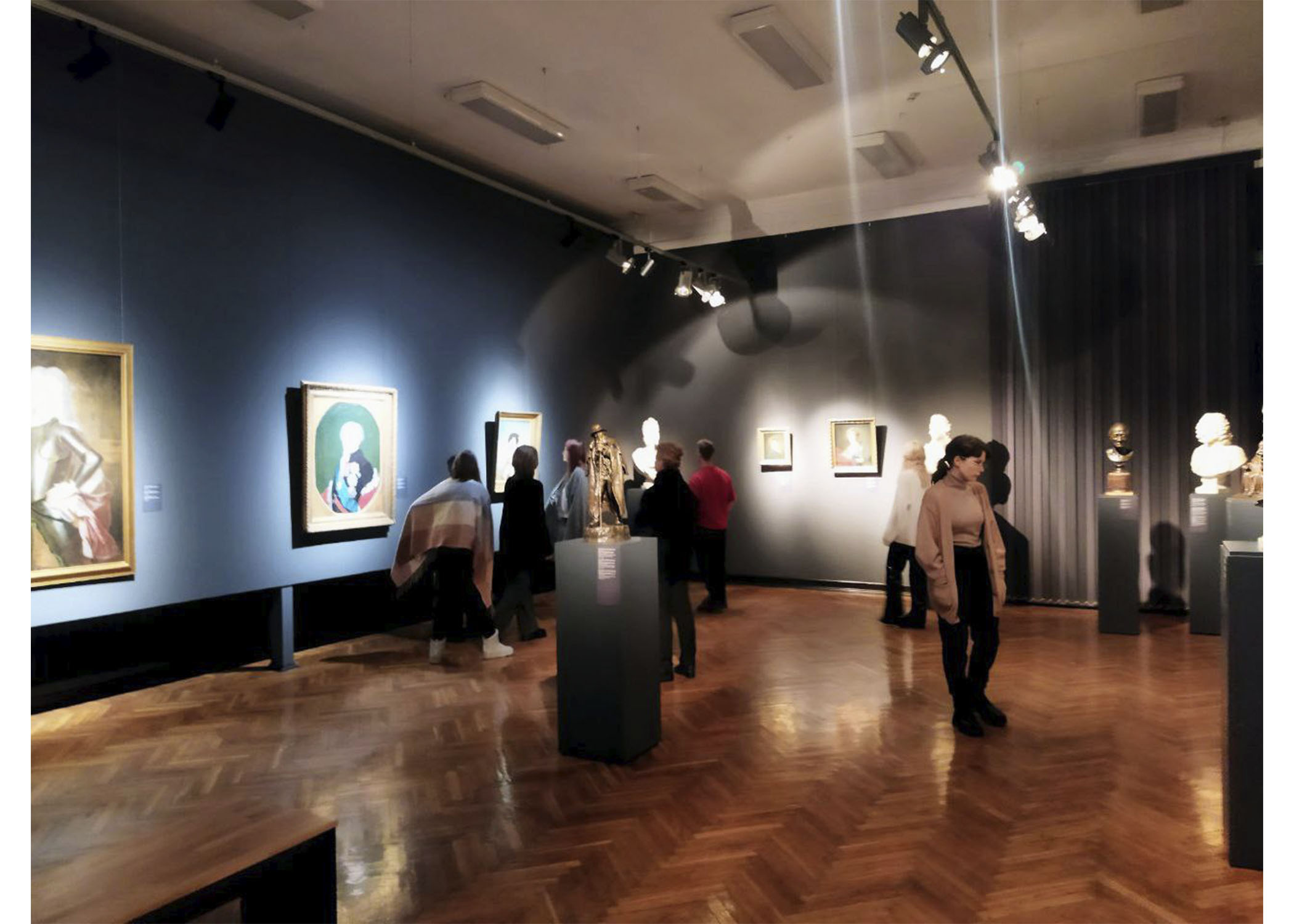 5 января учащиеся учебных групп 27 и 30 посетили  выставку «Наши коллекции.