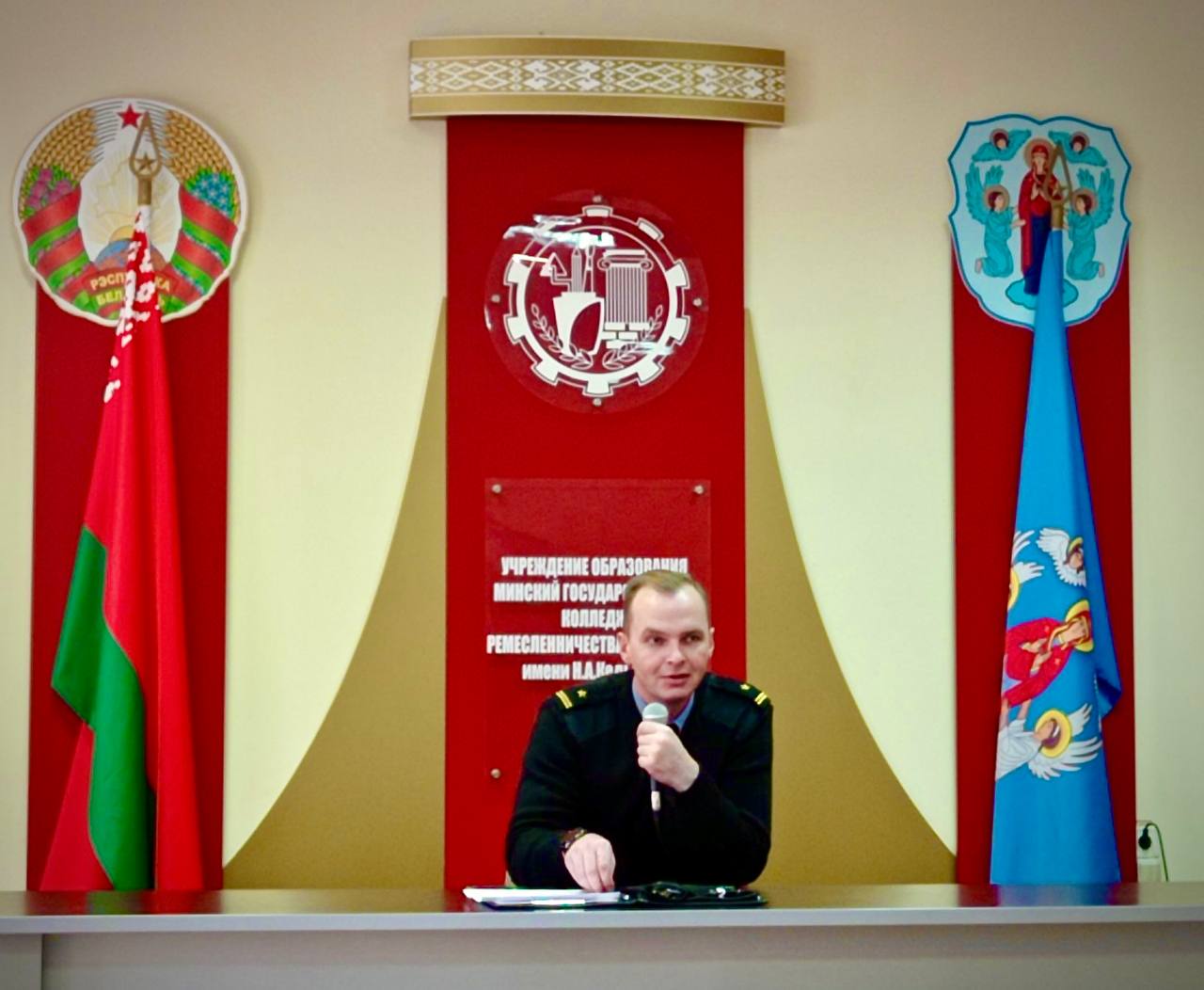 Встреча учащихся с заместителем начальника ИДН Советского района