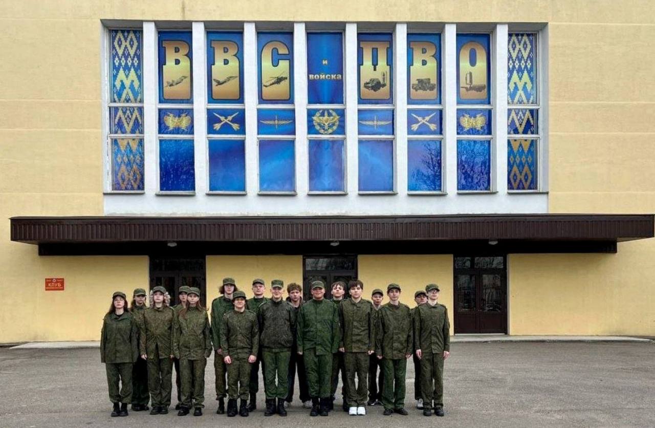 ШАГ В БУДУЩЕЕ: ОТ КОМАНДЫ «РАВНЯЙСЬ» К ЗВАНИЮ «ЗАЩИТНИК»