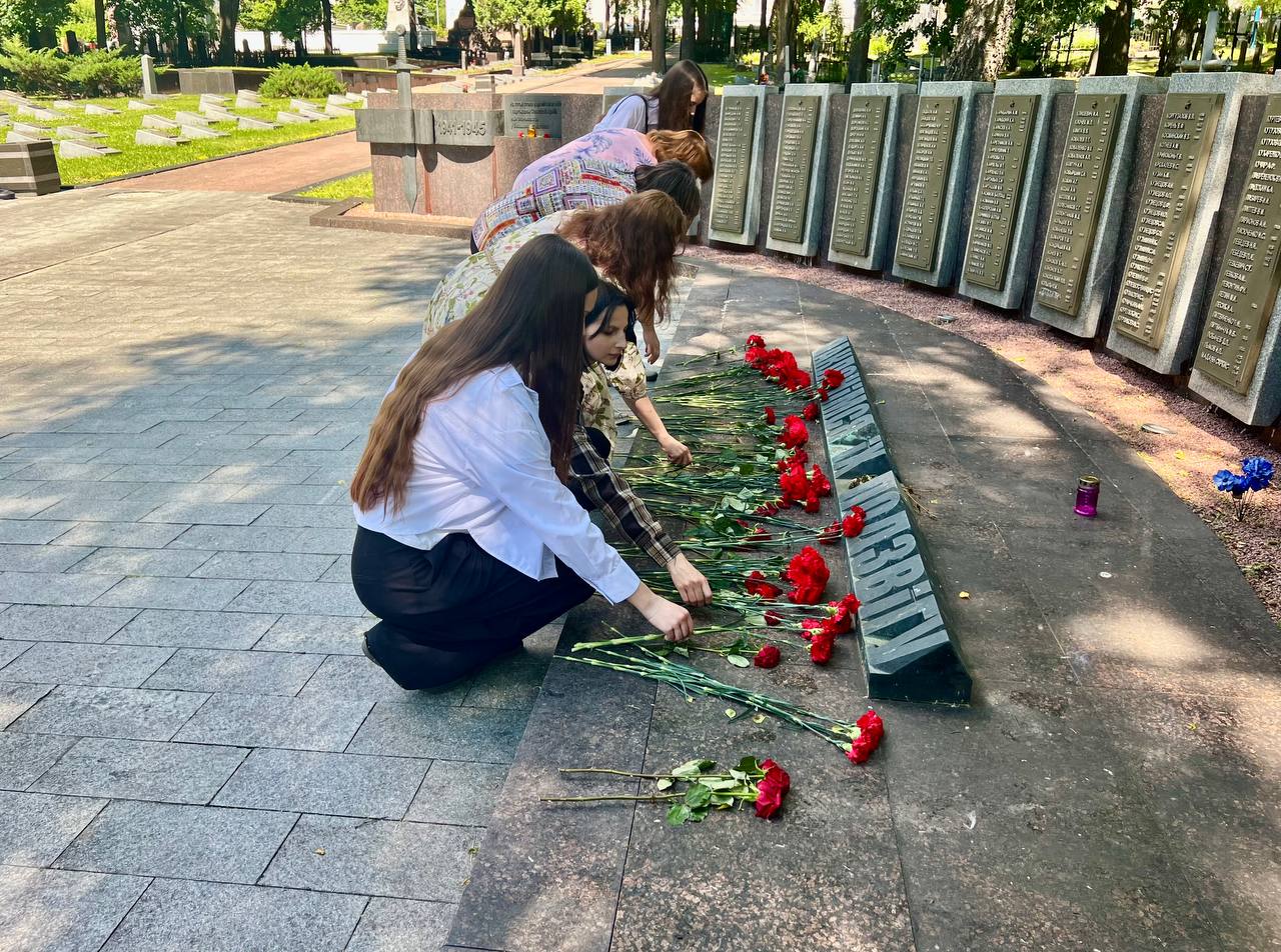 ПАМЯТЬ, КОТОРУЮ НЕ СМЫТЬ ВРЕМЕНЕМ